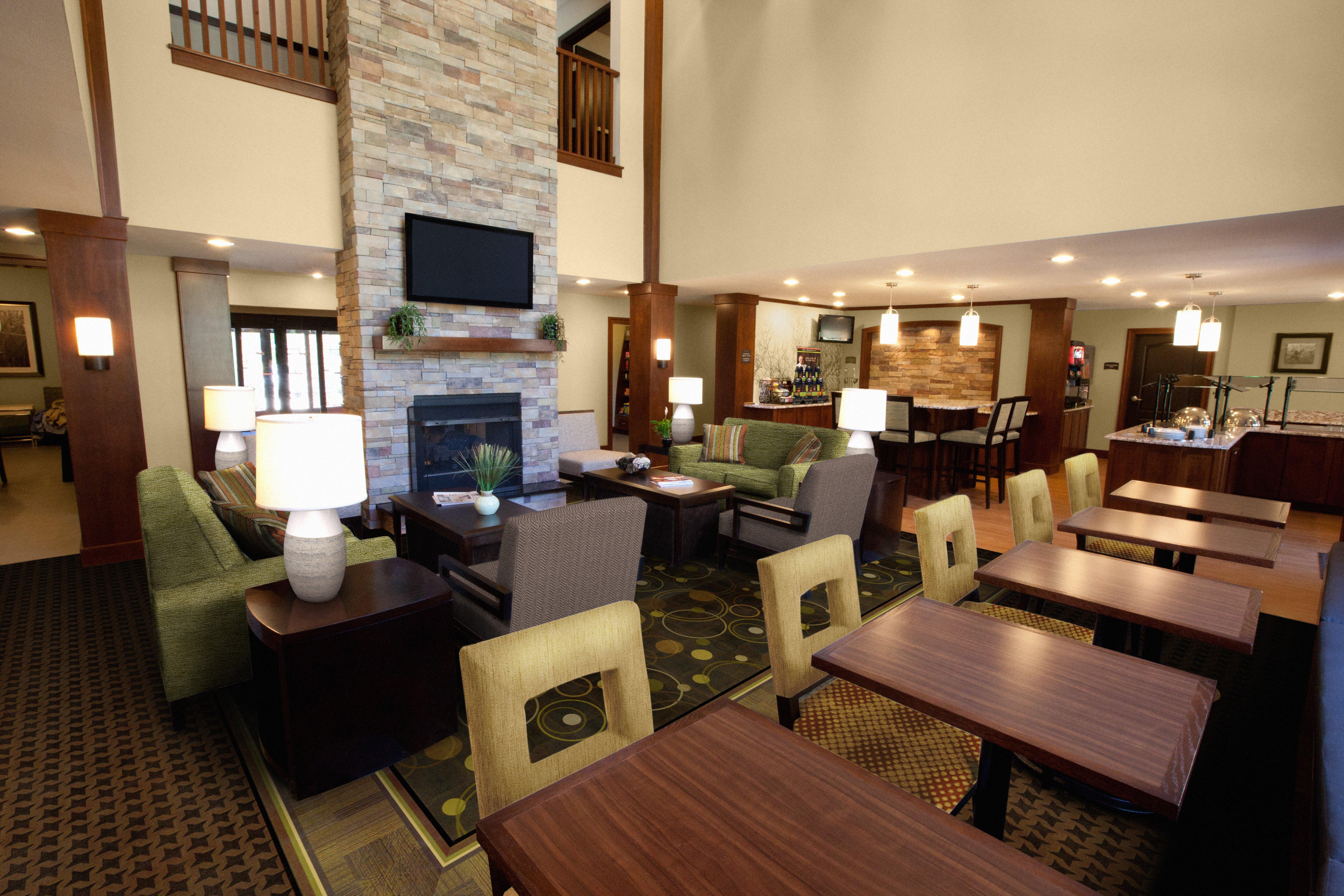 Staybridge Suites - Pittsburgh-Cranberry Township By Ihg Warrendale Экстерьер фото